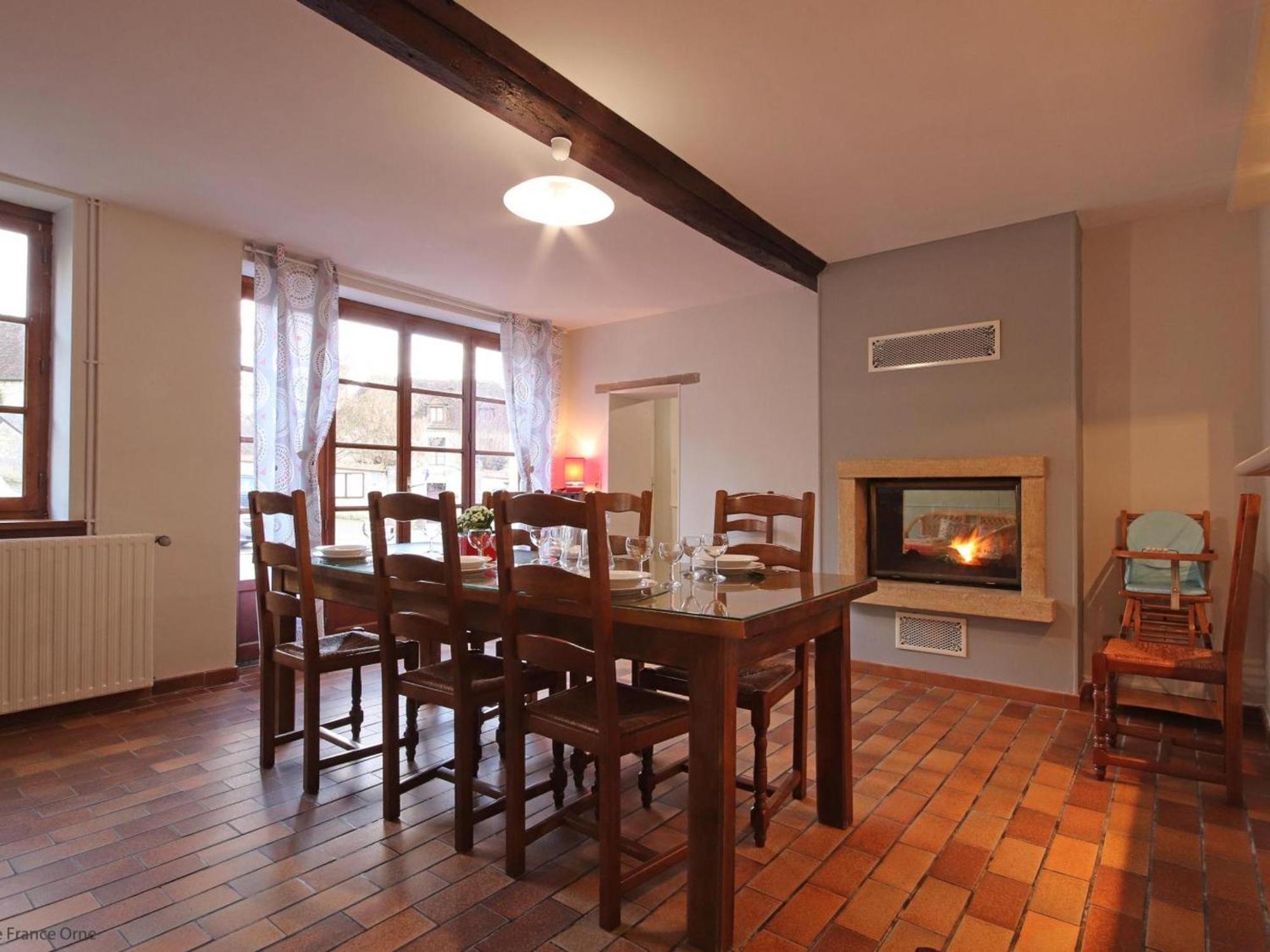 Maison Percheronne Spacieuse Avec Billard, Babyfoot, Et Jardin Clos, Animaux Bienvenus ! - Fr-1-497-65 La Mesniere 외부 사진